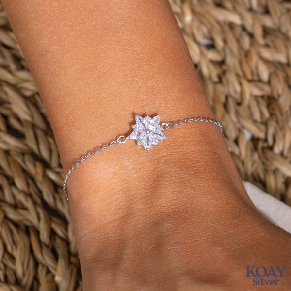 Flower Zircon Bracelet