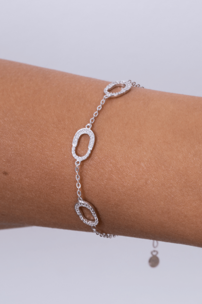 Zircon Oval Link Bracelet