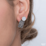 Circle White Stone Sa3ada Earring