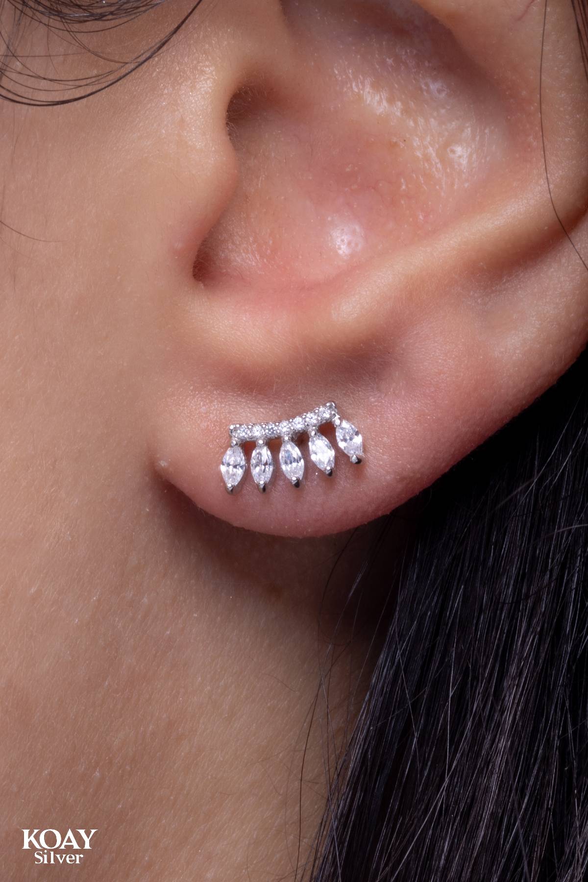 5 Zircons Earring