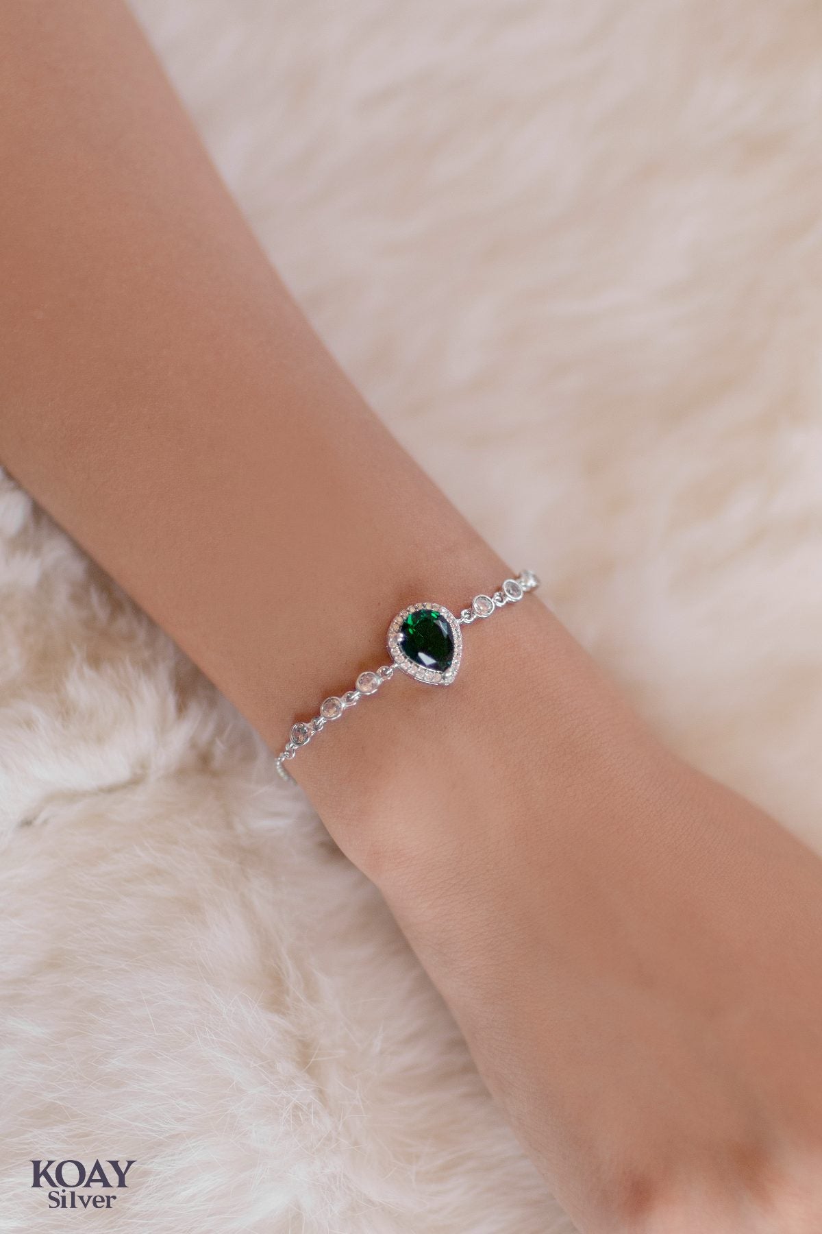 Zircons Green Stone Bracelet