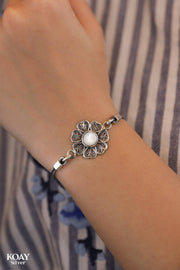 Flower White Stone Bracelet