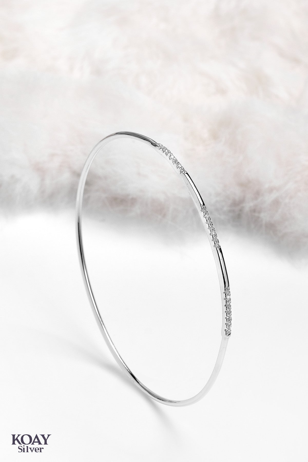 Zircon Bangle (04)