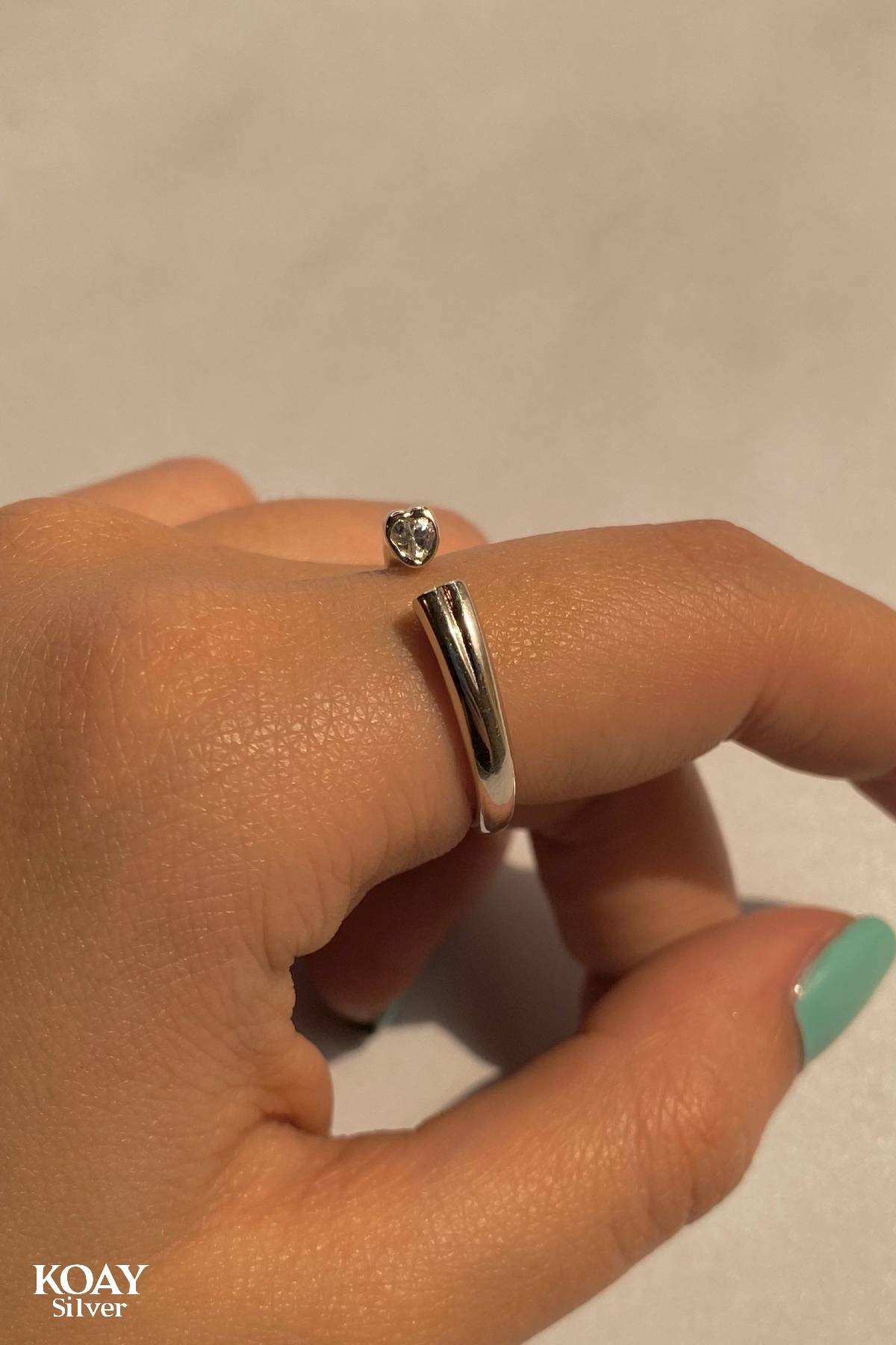 Heart Zircon (03) Ring